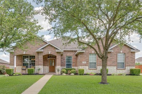 1738 Chadwick Drive, Cedar Hill, TX 75104