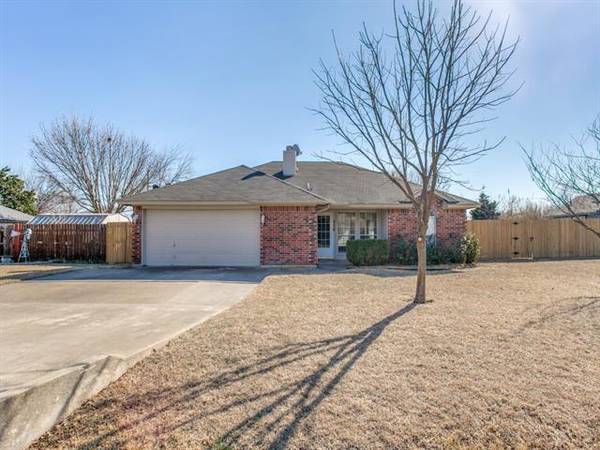 329 Richy Road, Roanoke, TX 76262