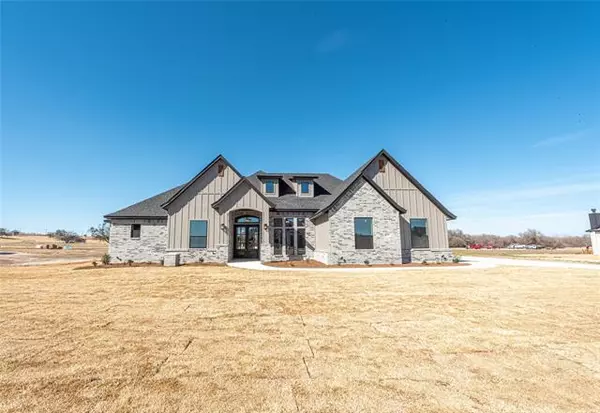 1037 Paradise Parkway, Poolville, TX 76487