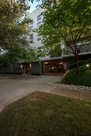 Dallas, TX 75219,4411 Bowser Avenue #205