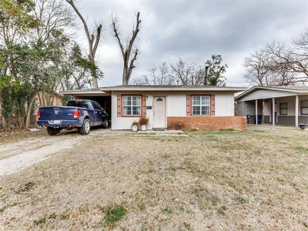 5808 Dennis Avenue, Fort Worth, TX 76114