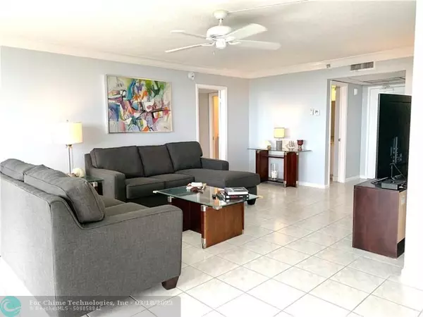 Boca Raton, FL 33487,859 Jeffery St  #809