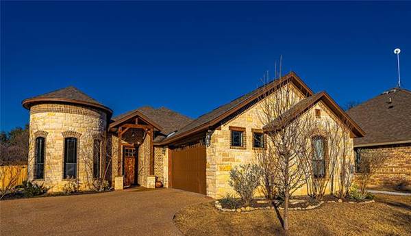 1700 Rockview Drive, Granbury, TX 76049