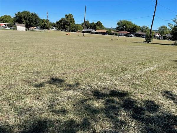 Lot 4 S Avenue J, Clifton, TX 76634