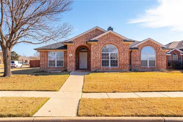 1906 Thornhill Way, Wylie, TX 75098