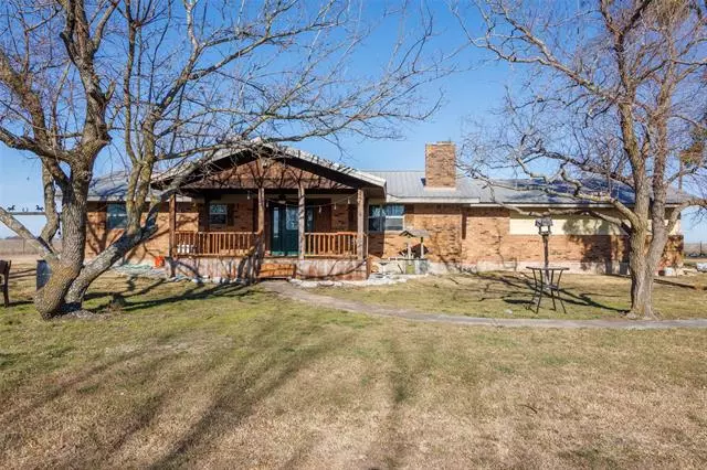 414 Goodwyn Road, Italy, TX 76651