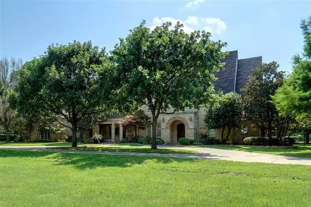 Southlake, TX 76092,1250 Shady Oaks Drive