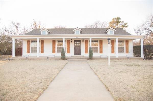 1615 5th Avenue, Mineral Wells, TX 76067