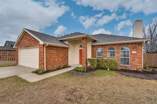 525 Morningside Court, Midlothian, TX 76065