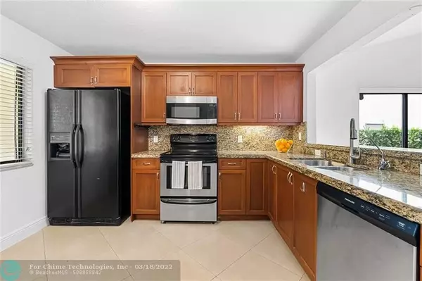 Weston, FL 33326,16159 Laurel Dr  #29