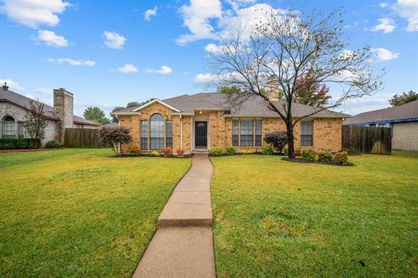 7618 Beverly Drive, Rowlett, TX 75089