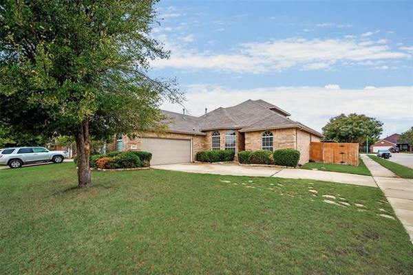 5533 Bandelier Trail, Fort Worth, TX 76137