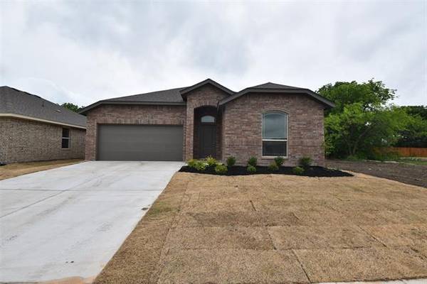 208 Hubbard Street, Hillsboro, TX 76645