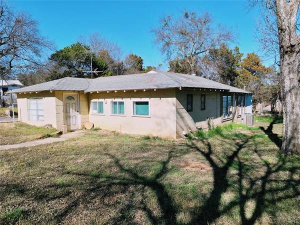 159 County Road 1700, Clifton, TX 76634