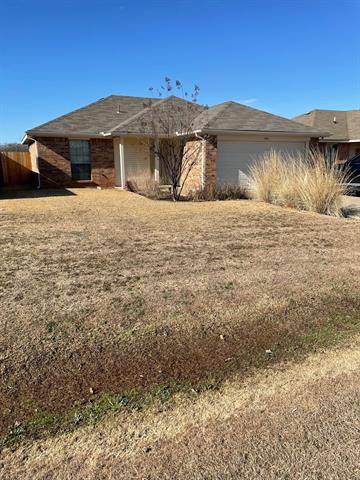 3024 James Road,  Granbury,  TX 76049