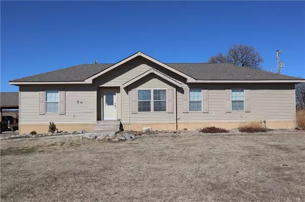 32611 E County Road 1680 Road, Wynnewood, OK 73098