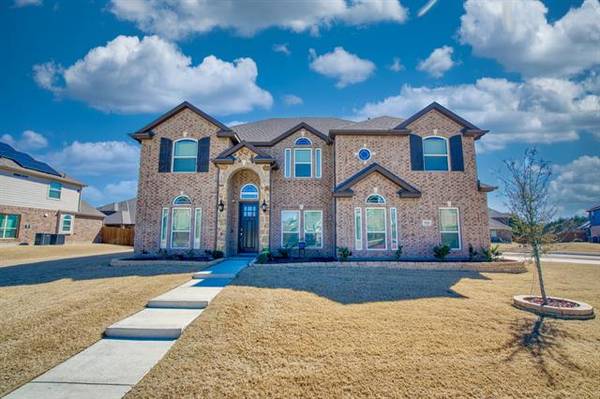 1526 Spring Hill Drive, Cedar Hill, TX 75104