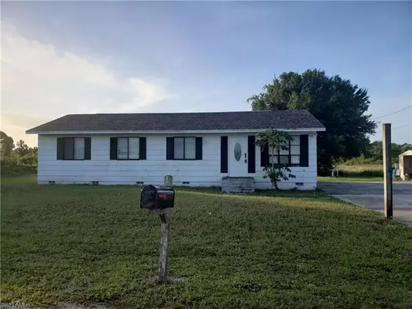 3805 29th ST SW, Lehigh Acres, FL 33976