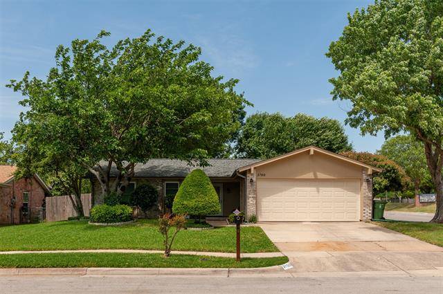 3700 Claysford Court, Arlington, TX 76015