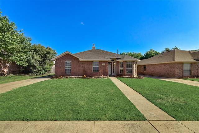 425 Sugar Mill Road, Cedar Hill, TX 75104