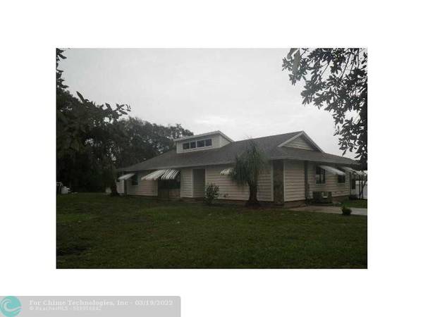 17292 441N, Canal Point, FL 33438