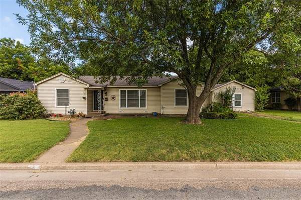 808 S Marable Street,  West,  TX 76691