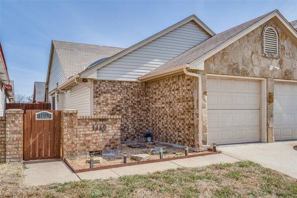 1110 Colbert Lane, Duncanville, TX 75137