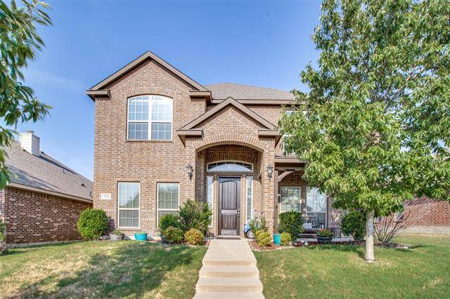 223 Happy Lane, Red Oak, TX 75154