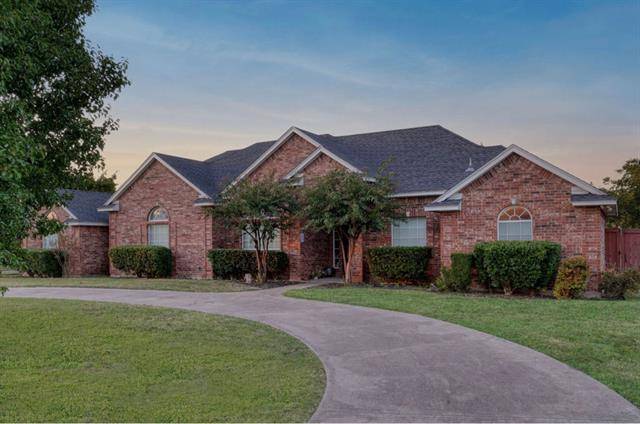 424 Country Ridge Lane, Red Oak, TX 75154