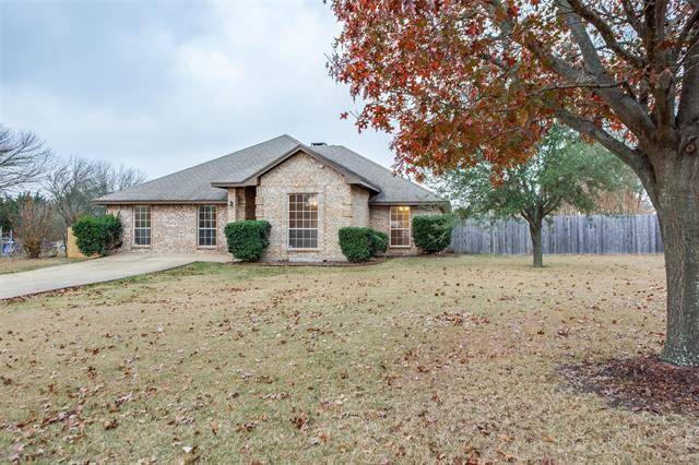 411 Butterfly Lane, Red Oak, TX 75154