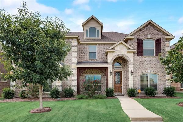 110 Post Oak Drive, Red Oak, TX 75154