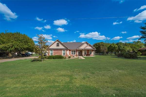 144 Jason Drive, Red Oak, TX 75154