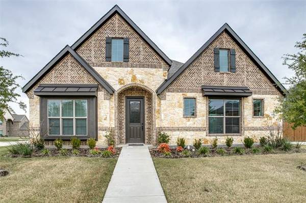 105 Laurel Oak Drive, Red Oak, TX 75154