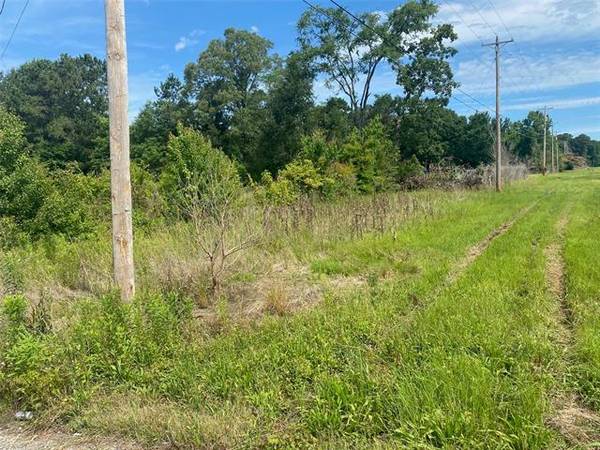 12555 Mansfield Road, Keithville, LA 71047