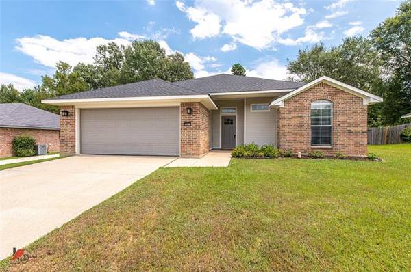 10037 Freedoms Way, Keithville, LA 71047