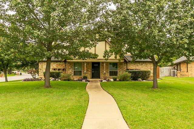 1010 Kingston Drive, Mansfield, TX 76063