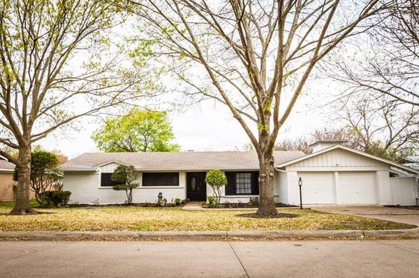 5908 Walla Avenue, Fort Worth, TX 76133