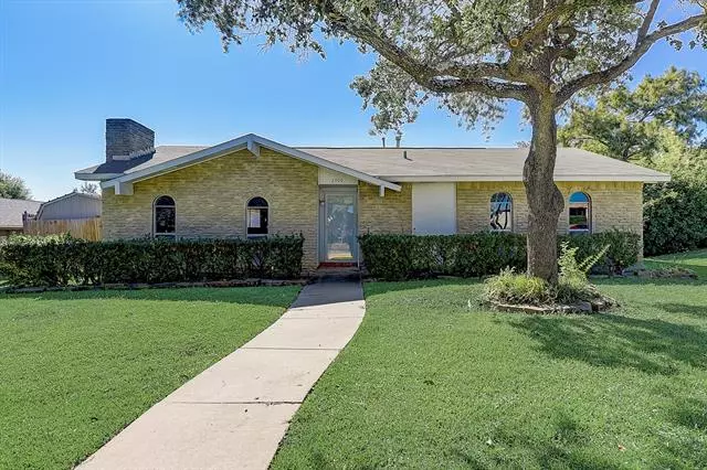 2909 Myerwood, Carrollton, TX 75007