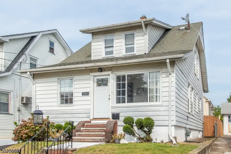 186 E 6TH ST, Clifton City, NJ 07011
