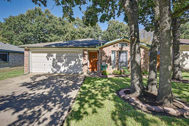 1116 Hidden Creek Drive, Mansfield, TX 76063