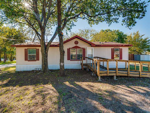 206 S Sparks Street, Alvarado, TX 76009