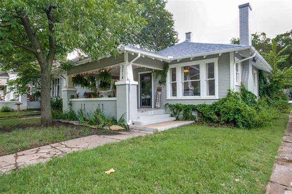 3214 College Avenue, Fort Worth, TX 76110