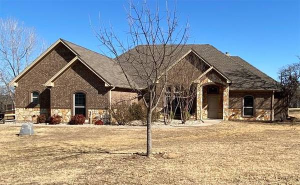 161 Ellis Spring Drive, Weatherford, TX 76085