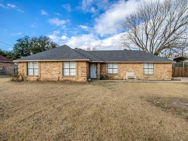 117 Ridgeway Drive, Red Oak, TX 75154