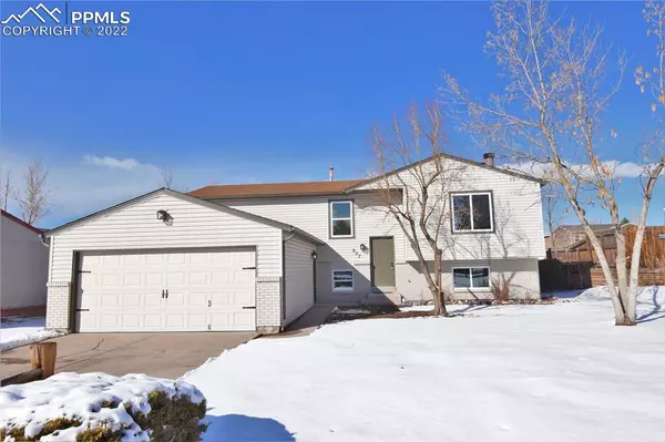 807 Park View PL, Castle Rock, CO 80104