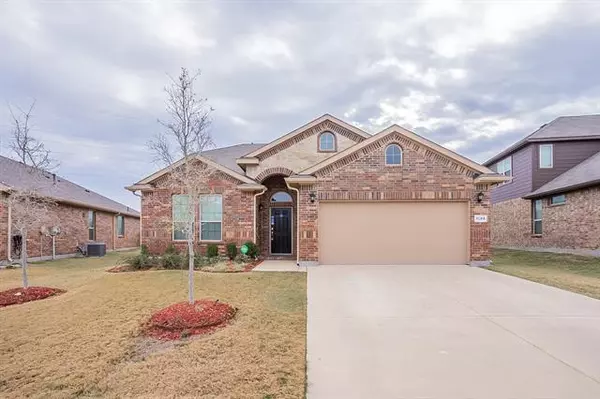 1209 Beestone Drive, Saginaw, TX 76131