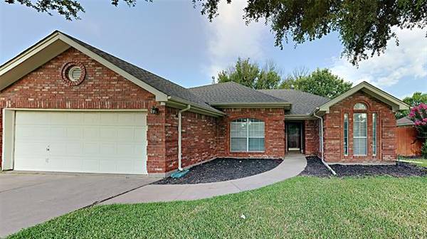 329 College Street S, Keller, TX 76248