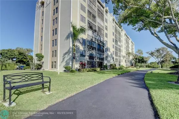 Delray Beach, FL 33446,14475 Strathmore Ln  #702