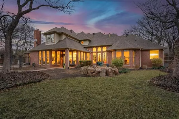 Southlake, TX 76092,1002 Meadow Court