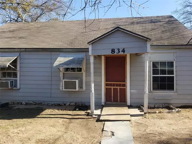 834 Jones, Stephenville, TX 76401